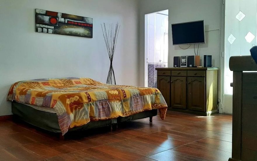 ALQUILER TEMPORARIO – CONGRESO – 1 AMBIENTE – Ayacucho al 200