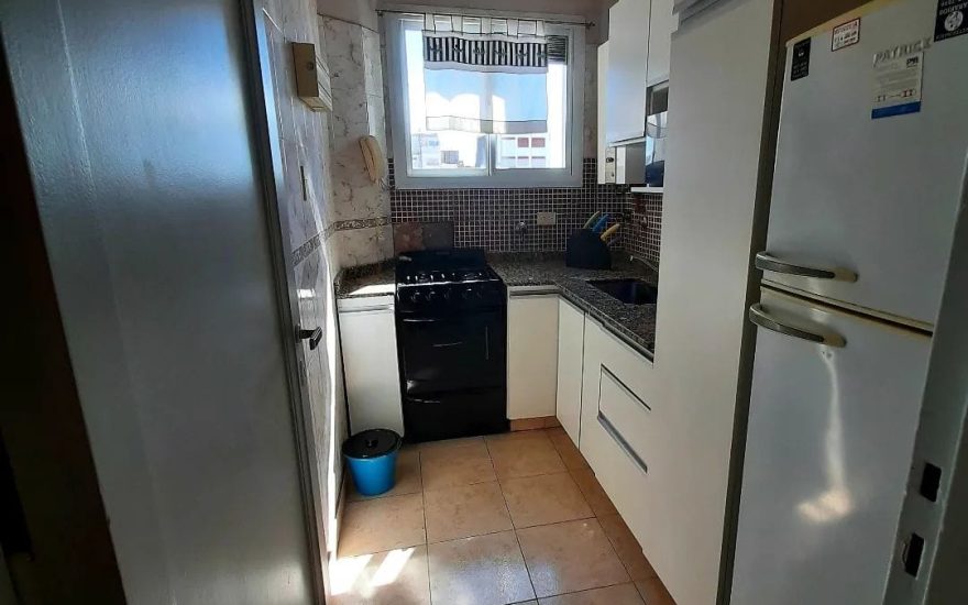 ALQUILER TEMPORARIO – CONGRESO – 1 AMBIENTE – Ayacucho al 200