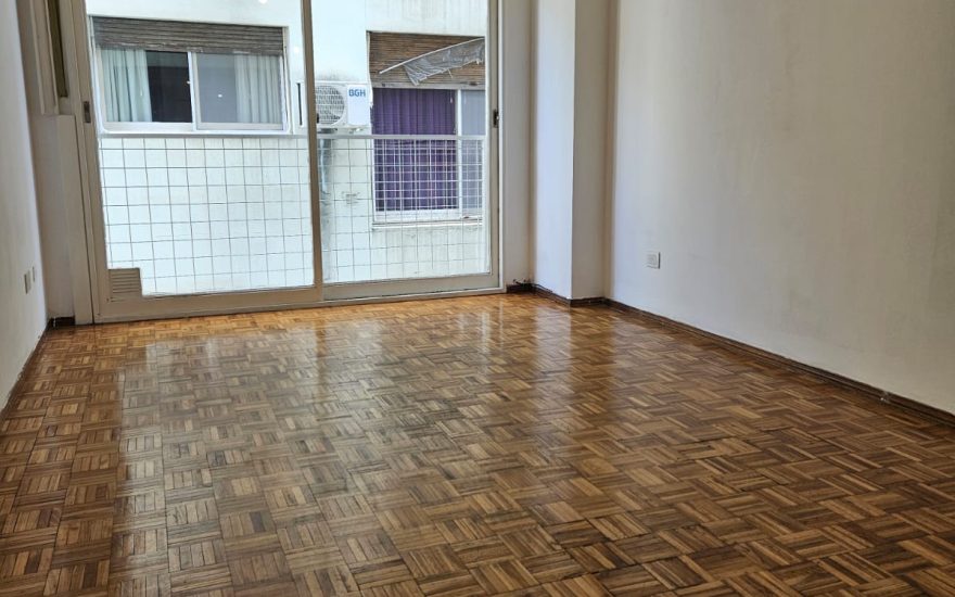 ALQUILADO  – ALQUILO – MONSERRAT – 2 AMBIENTES – Alsina al 1600