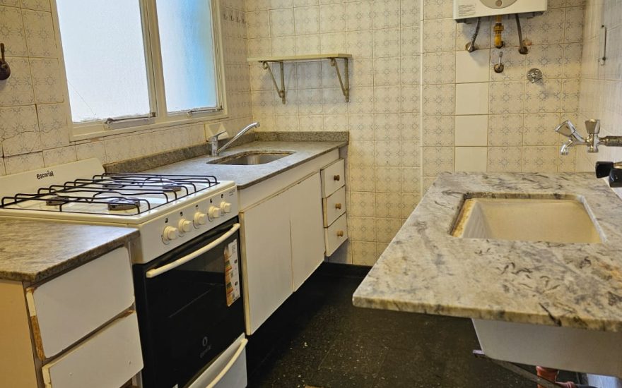 ALQUILADO  – ALQUILO – MONSERRAT – 2 AMBIENTES – Alsina al 1600