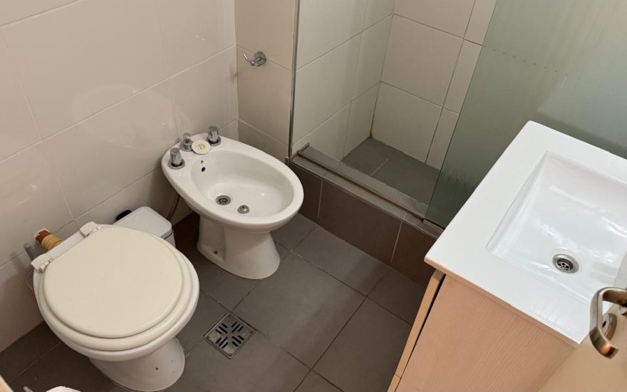 ALQUILER AMOBLADO – CABALLITO – 2 AMBIENTES – Hidalgo y Mendes de Andes