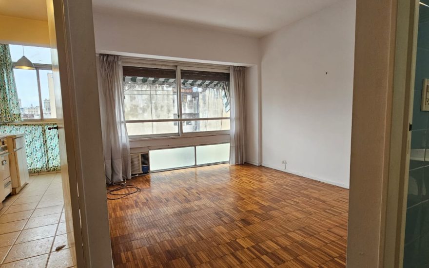 VENTA – RETIRO – 2 AMBIENTES – Paraguay al 700