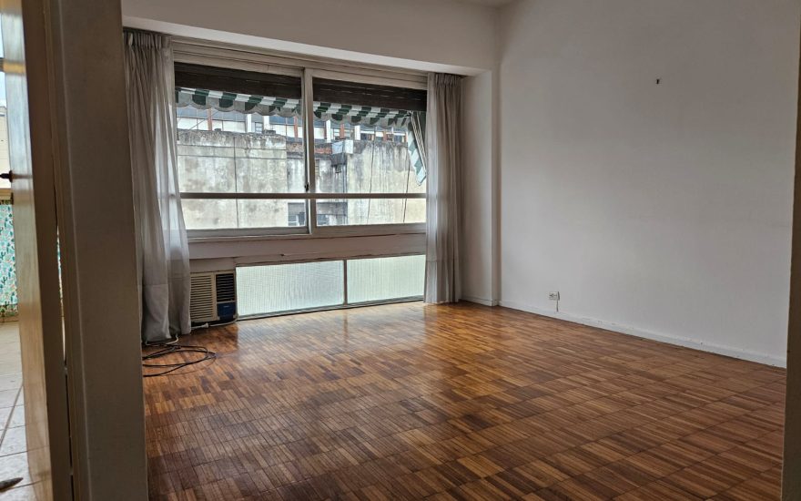 VENTA – RETIRO – 2 AMBIENTES – Paraguay al 700