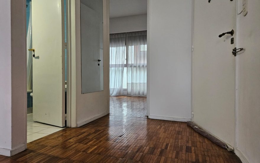 VENTA – RETIRO – 2 AMBIENTES – Paraguay al 700