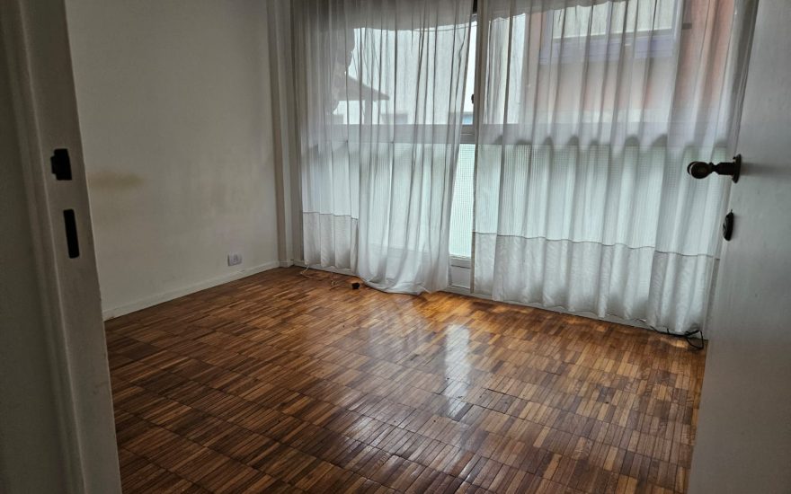 VENTA – RETIRO – 2 AMBIENTES – Paraguay al 700