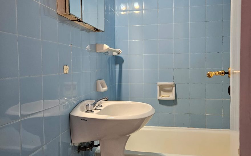 VENTA – RETIRO – 2 AMBIENTES – Paraguay al 700