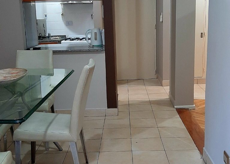 ALQUILER AMOBLADO – CABALLITO – 2 AMBIENTES – Guayaquil y Bertres