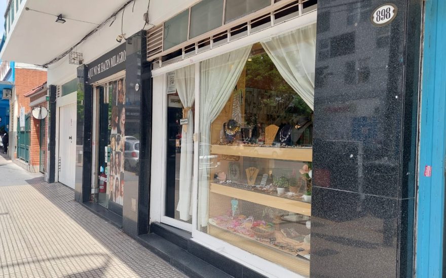 ALQUILER – LOCAL COMERCIAL – APTO TODO DESTINO – CABALLITO – Hidalgo y Diaz Velez