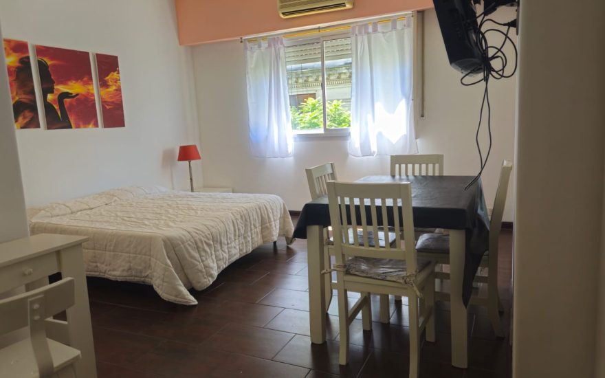 RESERVADO – ALQUILER AMOBLADO – MONSERRAT – V. CEVALLOS 300 – 1 AMBIENTE