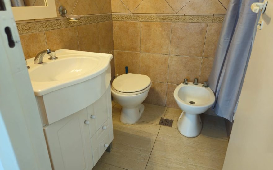 RESERVADO – ALQUILER AMOBLADO – MONSERRAT – V. CEVALLOS 300 – 1 AMBIENTE