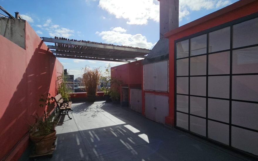 RESERVADO – RESERVADO – ALQUILER – ALMAGRO – 1 AMBIENTES GDE CON BALCON Y TERRAZA – Bartolome Mitre al 4000