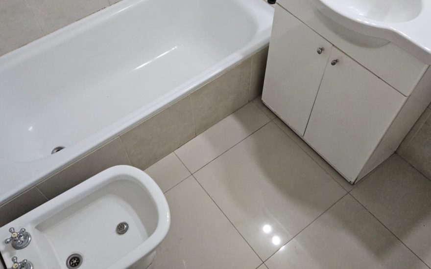 RESERVADO – RESERVADO – ALQUILER – ALMAGRO – 1 AMBIENTES GDE CON BALCON Y TERRAZA – Bartolome Mitre al 4000