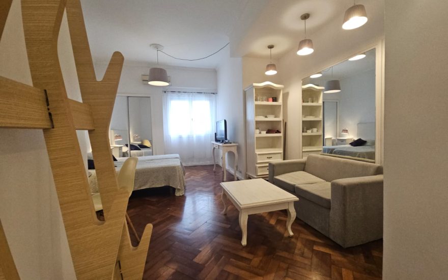 ALQUILER AMOBLADO – RECOLETA – 1 AMBIENTE –  Vicente Lopez y Callao Av