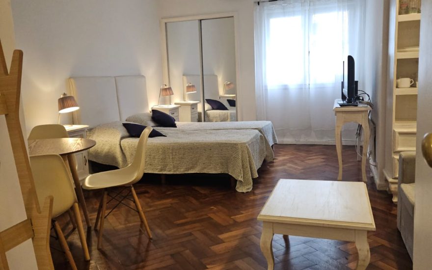 ALQUILER AMOBLADO – RECOLETA – 1 AMBIENTE –  Vicente Lopez y Callao Av