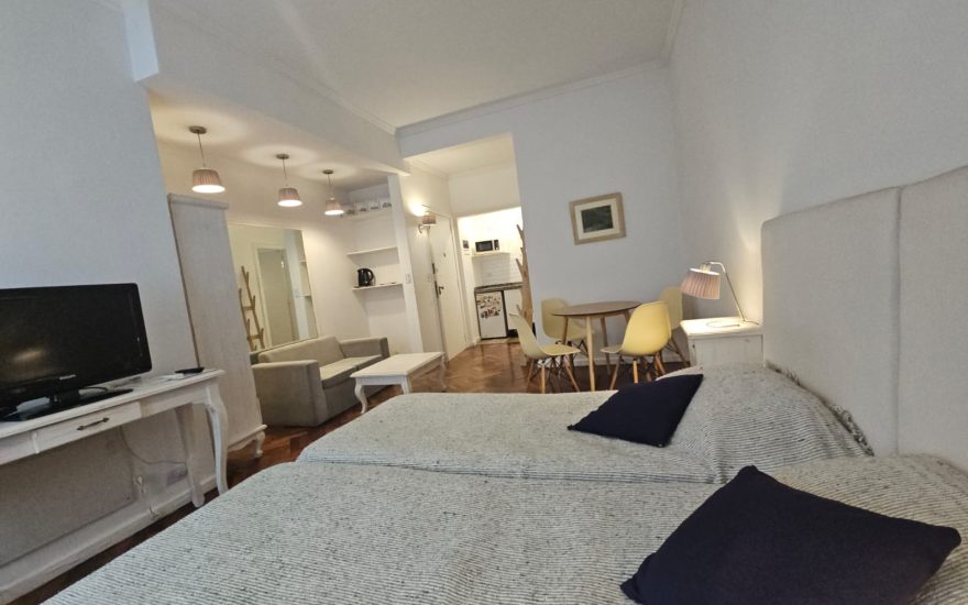 ALQUILER AMOBLADO – RECOLETA – 1 AMBIENTE –  Vicente Lopez y Callao Av