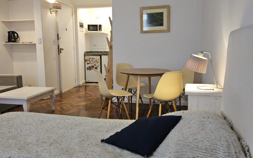 ALQUILER AMOBLADO – RECOLETA – 1 AMBIENTE –  Vicente Lopez y Callao Av