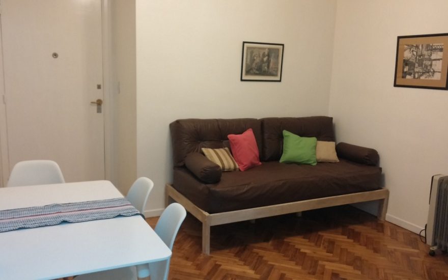 ALQUILER TEMPORARIO – CENTRO – Sarmiento al 1300 – 2 AMBIENTES