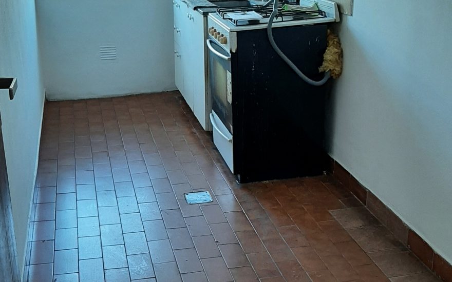 ALQUILADO – CENTRO – Av. Corrientes al 1500 y Uruguay – C/ balcon terraza