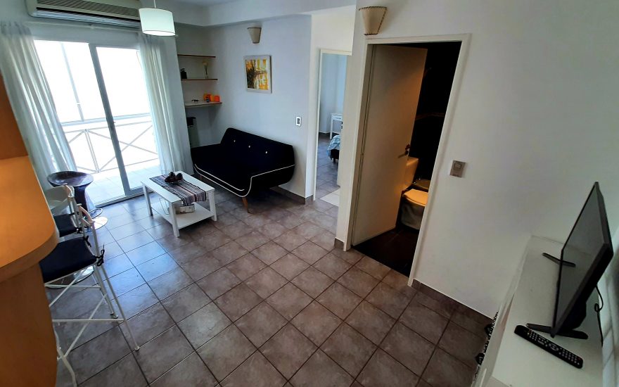 ALQUILADO – ALMAGRO – D. Peron 4100 – 3 ambientes con balcon y pileta