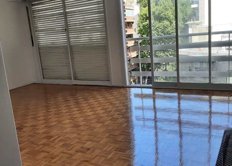 ALQUILADO – PALERMO – Uriarte y Charcas – 3 ambientes con balcon