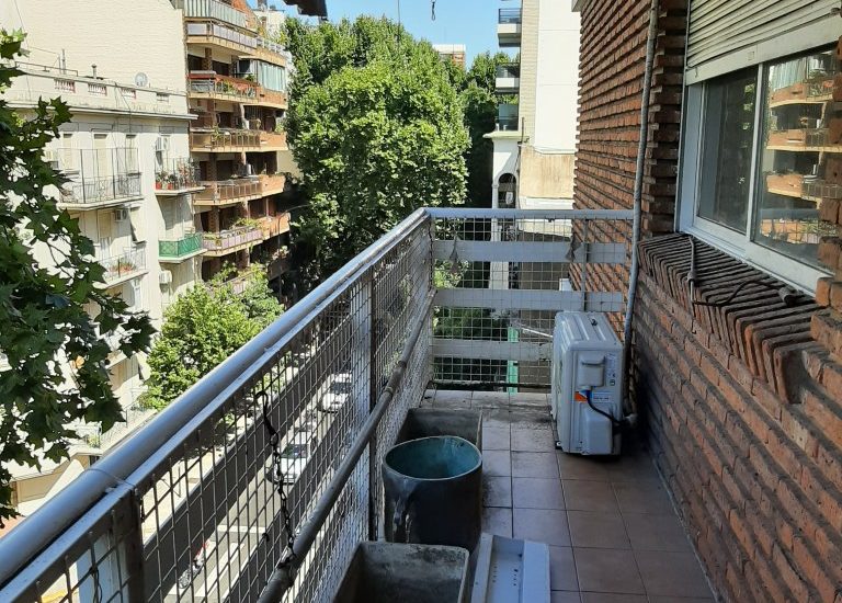 ALQUILADO – PALERMO – Uriarte y Charcas – 3 ambientes con balcon