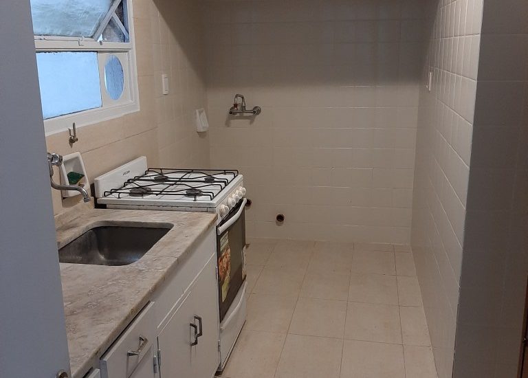 ALQUILADO – PALERMO – Uriarte y Charcas – 3 ambientes con balcon