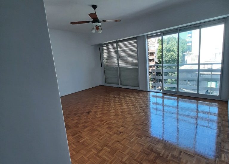 ALQUILADO – PALERMO – Uriarte y Charcas – 3 ambientes con balcon