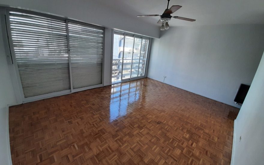 ALQUILADO – PALERMO – Uriarte y Charcas – 3 ambientes con balcon