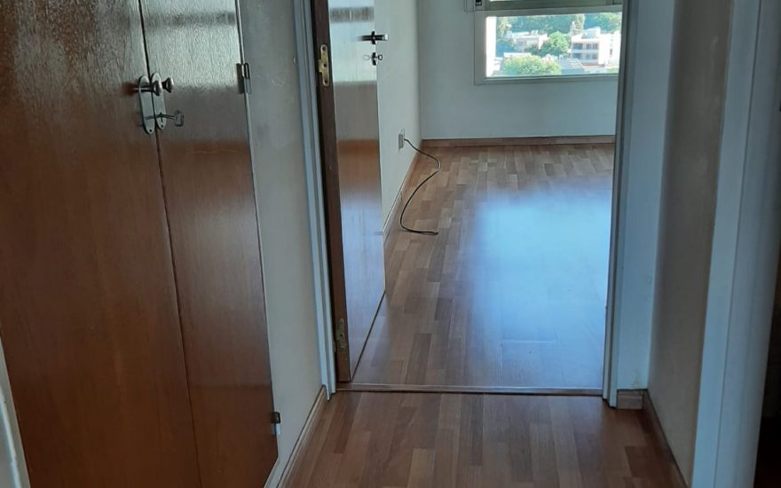 ALQUILER – CABALLITO – Avenida H. Pueyrredon al 800 – 2 ambientes con balcon