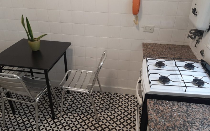 ALQUILADO –  RECOLETA – Av. Santa Fe 2200 – 3 ambientes con balcon