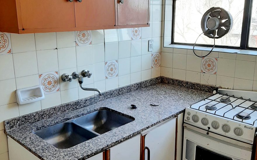 VENTA – FLORESTA – Av. Olivera y Av. Rivadavia – 3 ambientes