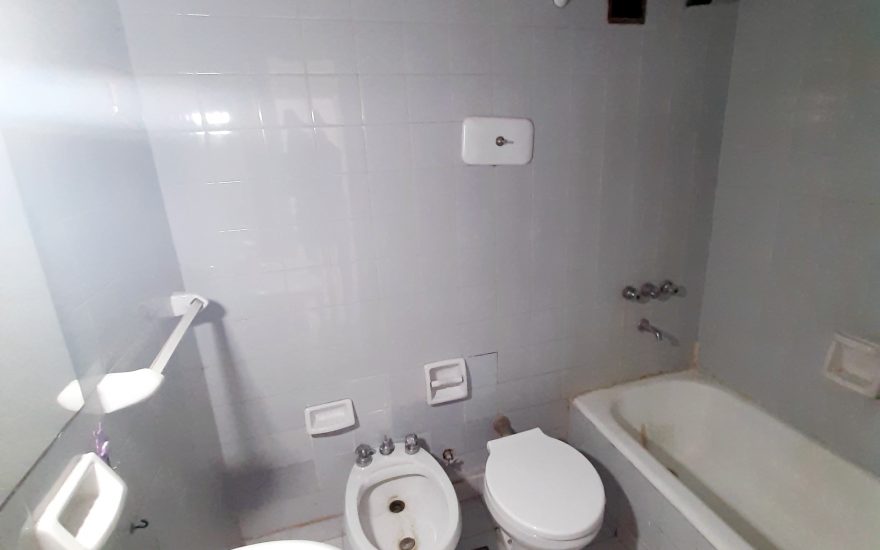 VENTA – FLORESTA – Av. Olivera y Av. Rivadavia – 3 ambientes