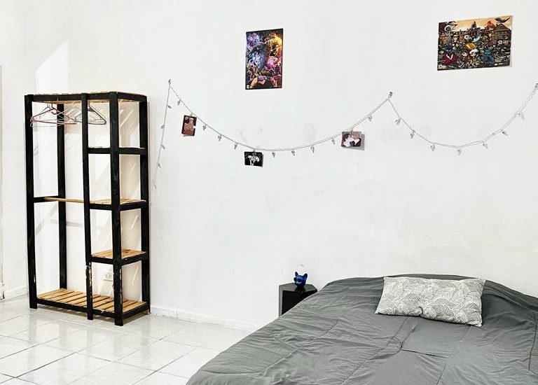 ALQUILER AMOBLADO – ALMAGRO – H. Yrigoyen al 3600 – 2 ambientes