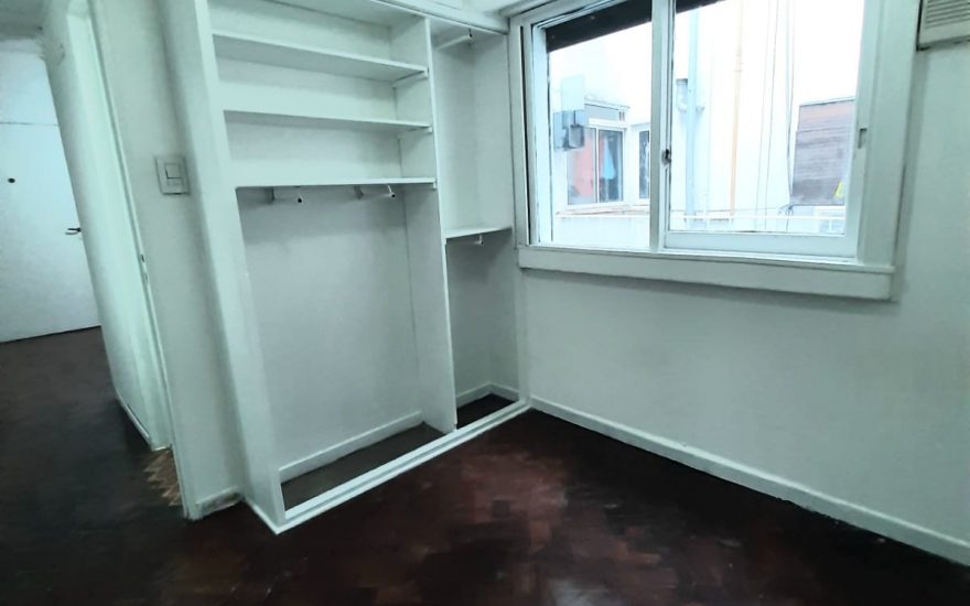 LIBRE – ALQUILER 1 o 2 AÑOS – FACULTAD – Paso y Av. Cordoba – 2 ambientes