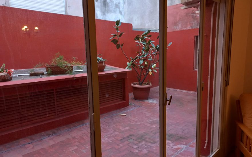ALQUILER AMOBLADO – ABASTO – S. de Bustamante al 400
