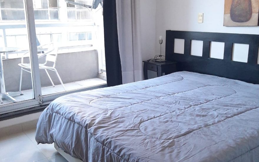 ALQUILADO – AMOBLADO – CONGRESO – 1 AMBIENTE – Pres. Peron 1600