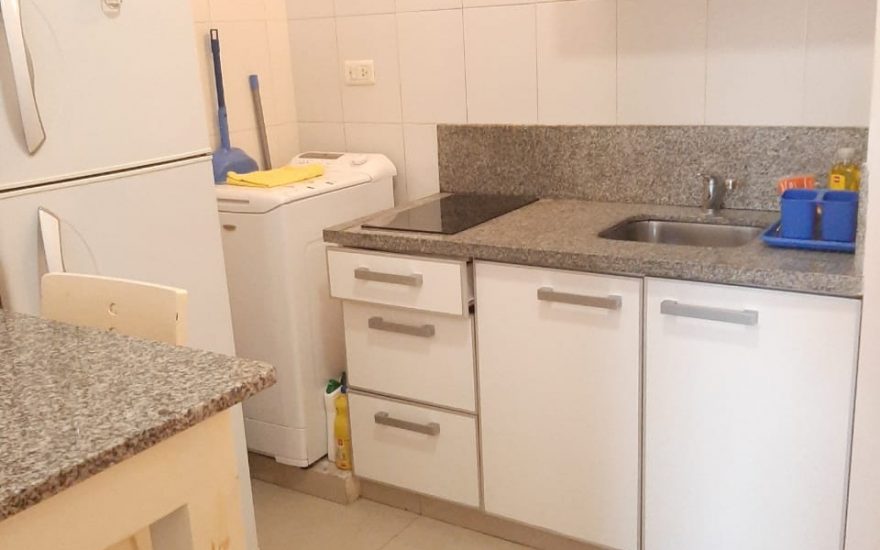 ALQUILADO – AMOBLADO – CONGRESO – 1 AMBIENTE – Pres. Peron 1600