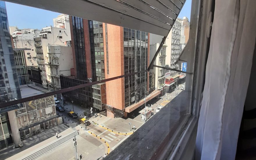 ALQUILER TEMPORARIO – CENTRO – 2 AMBIENTES – Av Corrientes al 700