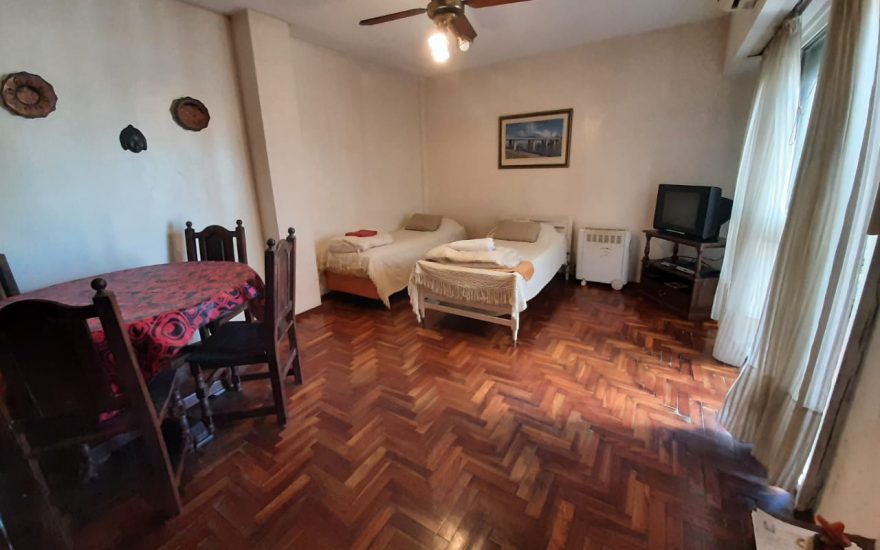 ALQUILER AMOBLADO – CENTRO – AV CORRIENTES 1300 – 1 AMBIENTE