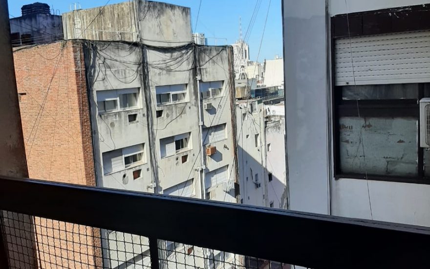 ALQUILER AMOBLADO – CENTRO – AV CORRIENTES 1300 – 1 AMBIENTE