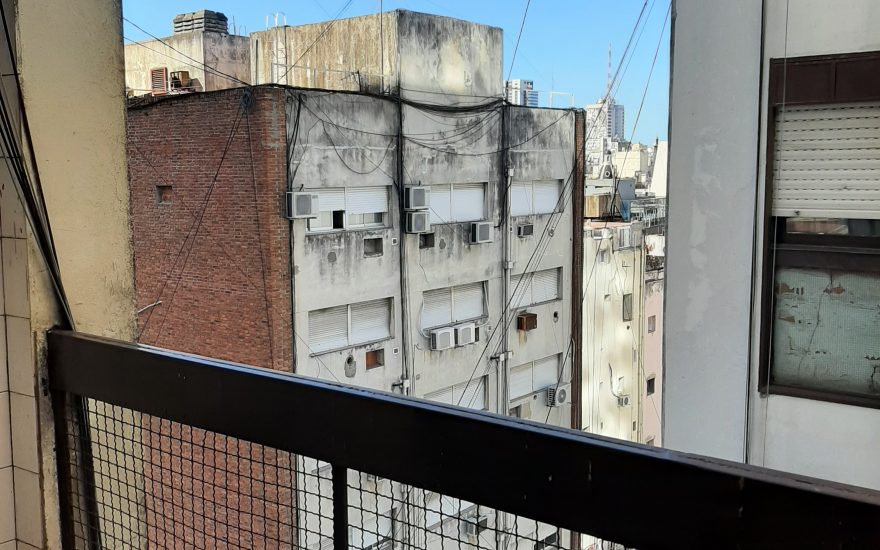 ALQUILER AMOBLADO – CENTRO – AV CORRIENTES 1300 – 1 AMBIENTE