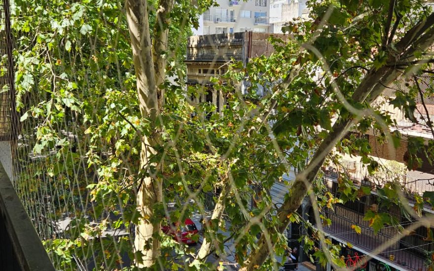 ALQUILER – ALMAGRO – 2 AMBIENTES – Billinghurst y Av. Corrientes