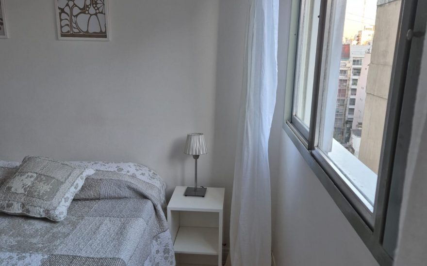 ALQUILER AMOBLADO – PALERMO – Billinhurst y Juncal – 2 ambientes