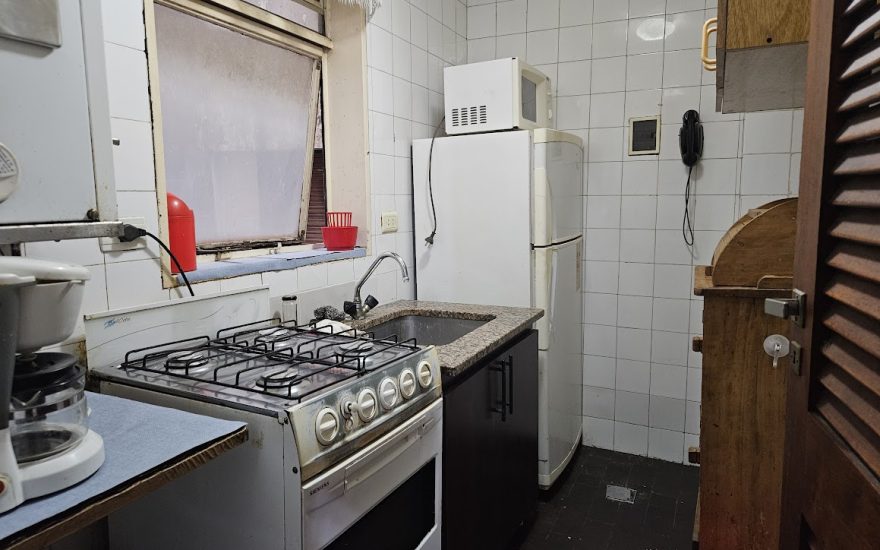 ALQUILADO  ————— ALQUILER AMOBLADO – RECOLETA – 2 AMBIENES – Arenales 2800