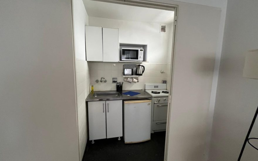 ALQUILADO —— ALQUILER AMOBLADO – RECOLETA – 1 AMBIENTE COMODO – Riobamba al 900