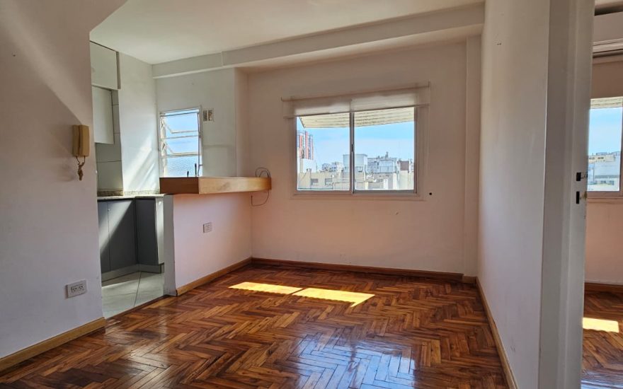 ALQUILADO – ALQUILER – BALVANERA – 2 AMBIENTES – Bartolome Mitre 2000