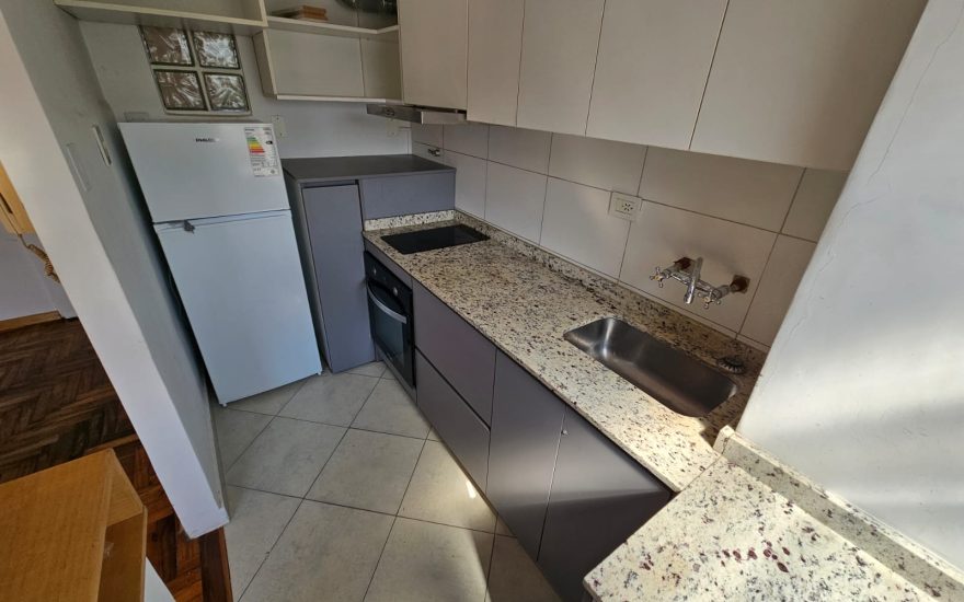 ALQUILADO – ALQUILER – BALVANERA – 2 AMBIENTES – Bartolome Mitre 2000