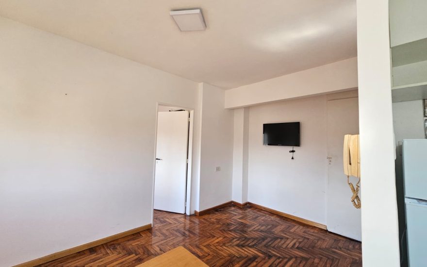 ALQUILADO – ALQUILER – BALVANERA – 2 AMBIENTES – Bartolome Mitre 2000
