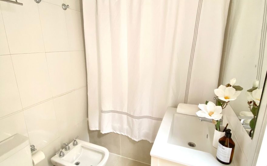 ALQUILER AMOBLADO – RECOLETA – 1 AMBIENTE – Peña y Uriburu – libre noviembre